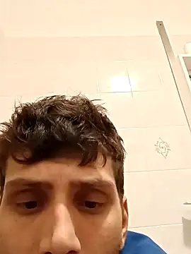 Snapshot of dariodario chatting on January 8, 9:23 pm dariodario online show from January 8, 9:23 pm