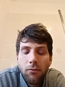 Snapshot of dariodario chatting on February 19, 8:22 am dariodario online show from February 19, 8:22 am