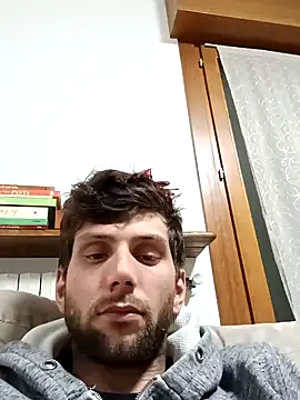 Snapshot of dariodario chatting on February 9, 12:18 am dariodario online show from February 9, 12:18 am