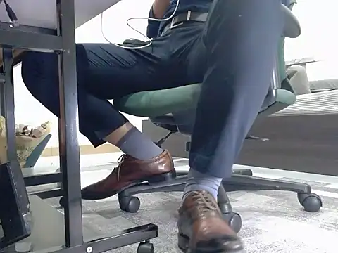 softlyS online show from December 17, 3:17 pm