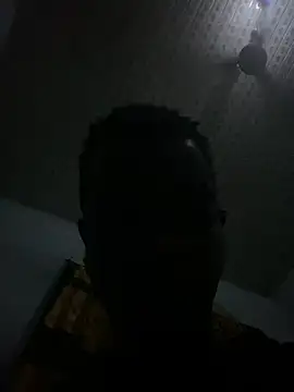 Snapshot of Dierich02_77 chatting on January 3, 3:38 am Dierich02 77 online show from January 3, 3:38 am