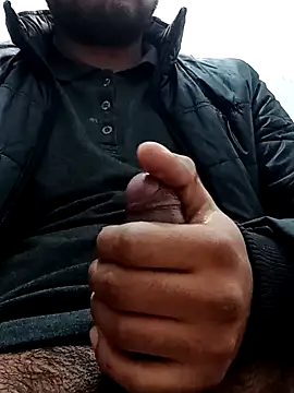 Snapshot of shadowman_xxx chatting on December 18, 5:52 pm shadowman xxx online show from December 18, 5:52 pm