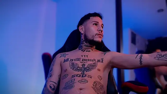 Junihn0 online show from September 12, 9:37 pm