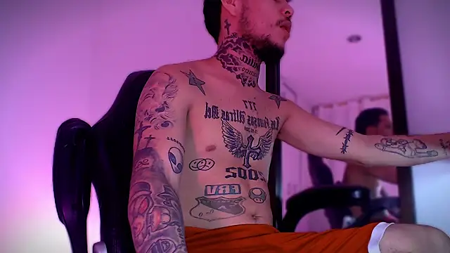 Junihn0 online show from September 24, 9:02 pm