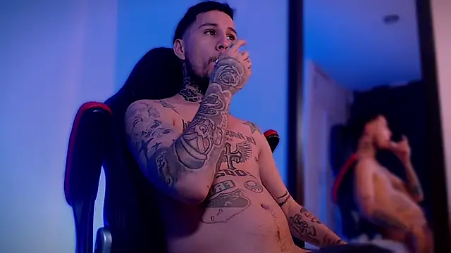 Junihn0 online show from September 13, 9:38 pm