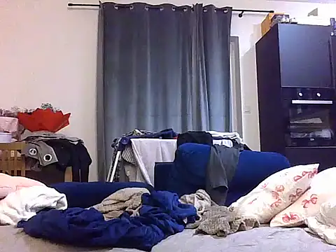 Wirqsmks online show from March 6, 10:40 pm