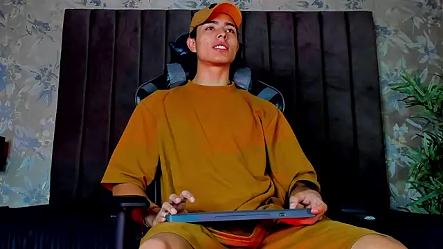 JoshRashfordd online show from October 8, 9:41 pm