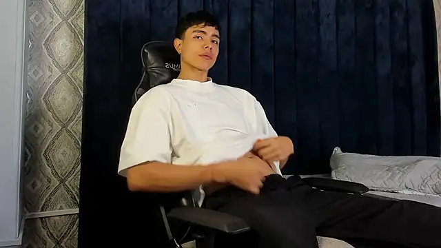 JoshRashfordd online show from March 19, 12:01 pm