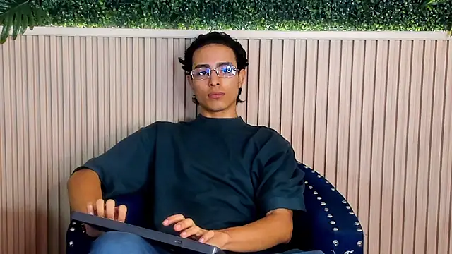 JoshRashfordd online show from October 5, 1:26 pm