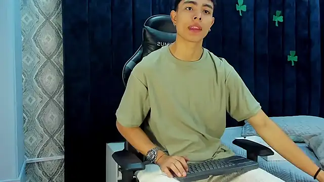 JoshRashfordd online show from March 15, 11:40 am