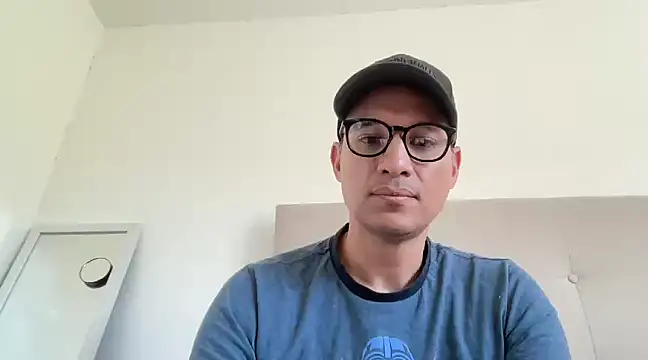 alex ruiz85 online show from February 7, 7:49 pm