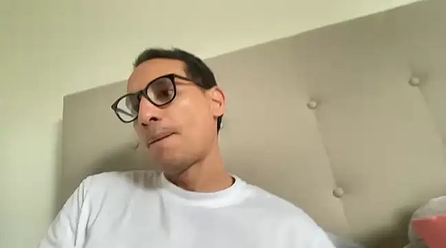 alex ruiz85 online show from February 14, 7:12 pm