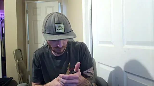 Huntzg23 online show from April 3, 11:12 pm