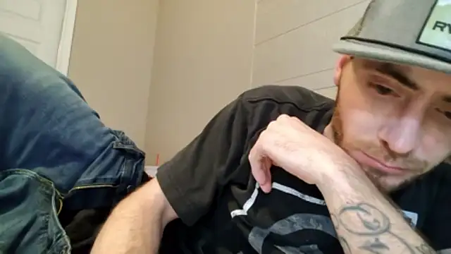 Huntzg23 online show from March 4, 7:59 am