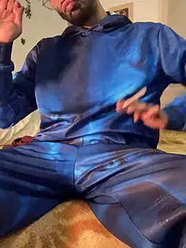 cappellabig35 online show from January 4, 11:17 pm