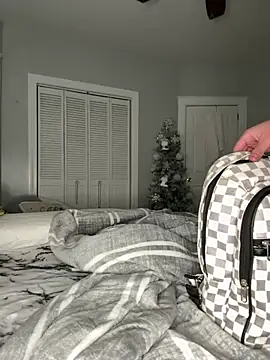 meunde19 online show from December 17, 6:35 am