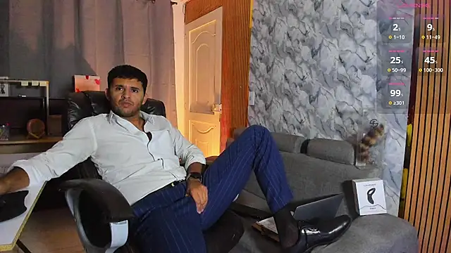 Hideintheoffice online show from February 14, 10:21 am