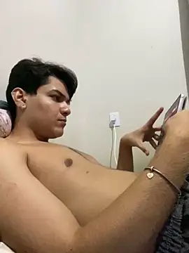 junior29  online show from December 20, 5:04 am