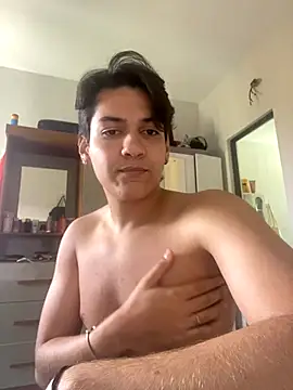 junior29  online show from October 4, 5:40 pm