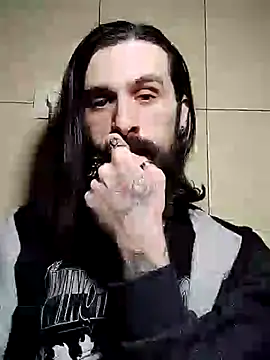 Snapshot of AxelColton chatting on February 23, 6:01 am AxelColton online show from February 23, 6:01 am