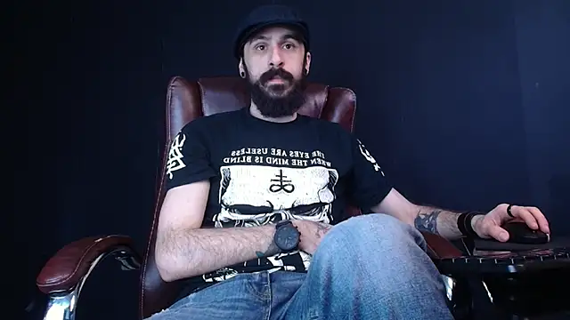 Snapshot of AxelColton chatting on March 14, 5:38 am AxelColton online show from March 14, 5:38 am