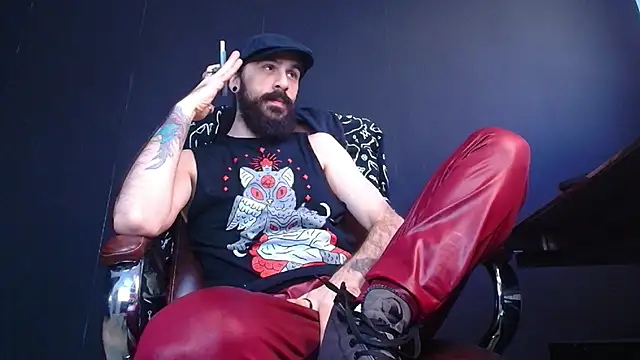Snapshot of AxelColton chatting on March 10, 5:54 am AxelColton online show from March 10, 5:54 am