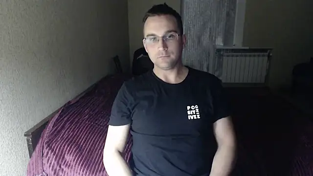 Snapshot of Sanderx chatting on February 14, 9:43 pm Sanderx online show from February 14, 9:43 pm