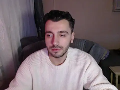 handsomeee04 online show from January 10, 10:58 pm