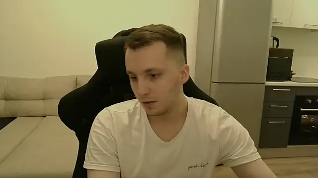 -VsFuture- online show from December 25, 6:09 pm