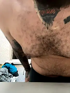 El Titan1998 online show from December 5, 9:55 pm