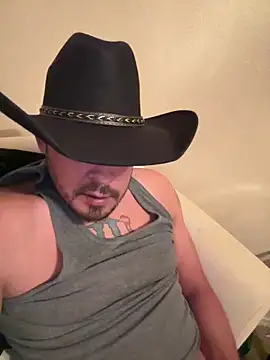 Monsterdrinker0000 online show from December 18, 7:15 am