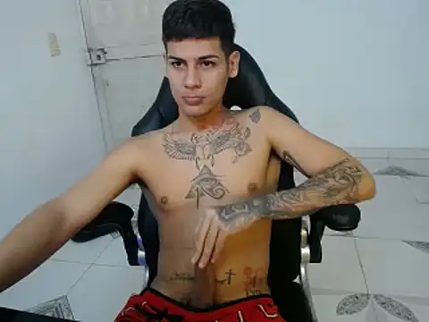 Clyde019 online show from January 6, 4:23 pm