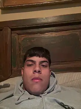 leandrollst 3 online show from February 7, 8:03 pm