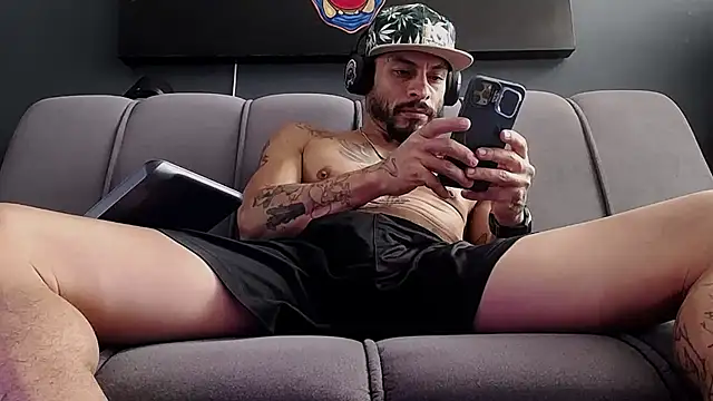 callme douglas online show from October 9, 2:33 pm