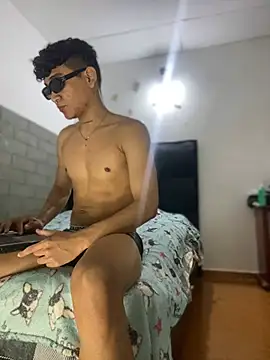 usersweet online show from January 10, 3:50 am