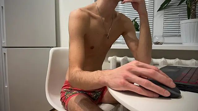 BrendanSilvers online show from December 26, 8:00 pm