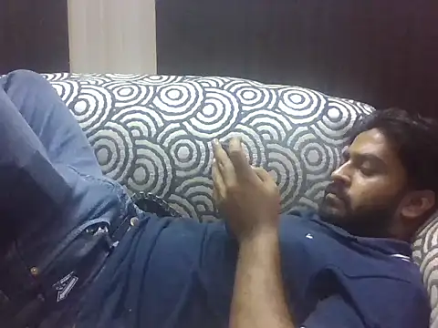 indihotguy online show from October 15, 2:35 pm