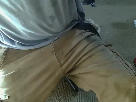 poesnuus999 online show from November 8, 7:50 pm