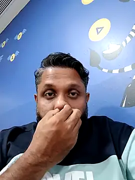 Snapshot of carria_homes chatting on December 27, 1:39 pm carria homes online show from December 27, 1:39 pm