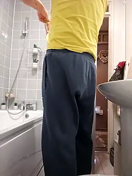 Naked Uk Guy online show from February 9, 7:19 pm