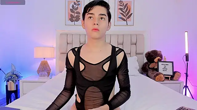 Snapshot of Maxi_little chatting on September 24, 6:39 pm Maxi little online show from September 24, 6:39 pm