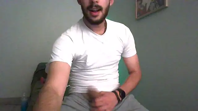 Snapshot of Levi_Latino chatting on October 10, 10:57 pm Levi Latino online show from October 10, 10:57 pm