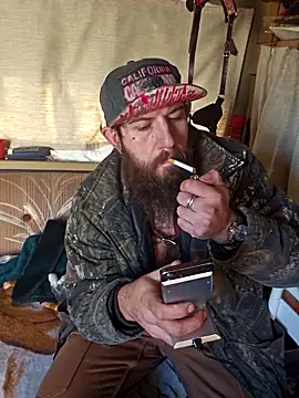 StruggleSnuggles online show from November 7, 8:56 pm