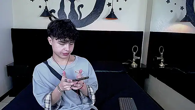 CollinStone online show from November 16, 4:09 pm