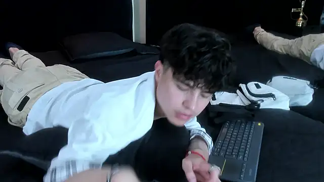 CollinStone online show from November 13, 7:29 pm