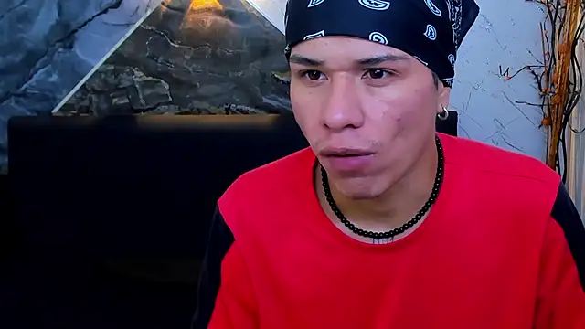 anyelo waller online show from December 29, 8:26 pm
