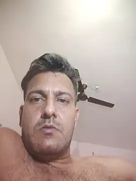 Snapshot of MAGNETICDADDY8 chatting on September 27, 10:51 pm MAGNETICDADDY8 online show from September 27, 10:51 pm