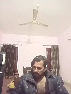 Snapshot of MAGNETICDADDY8 chatting on January 3, 5:53 pm MAGNETICDADDY8 online show from January 3, 5:53 pm