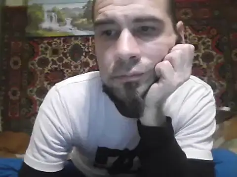 Snapshot of AlferezzSolvajo chatting on January 24, 2:30 pm AlferezzSolvajo online show from January 24, 2:30 pm
