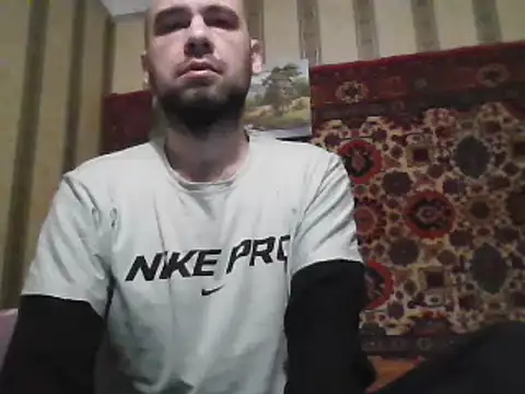 Snapshot of AlferezzSolvajo chatting on March 6, 3:24 am AlferezzSolvajo online show from March 6, 3:24 am